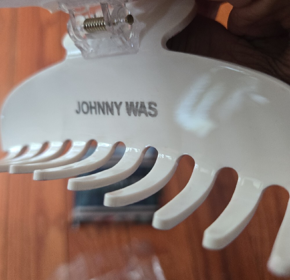 Johnny Was Hair Clip & Foldable Clip - Picture 3 of 4